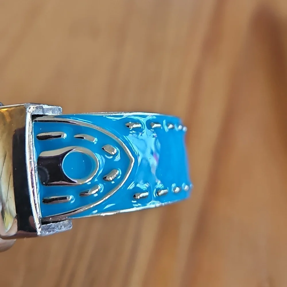 Vellacio Buckle Cuff Bracelet Watch OS
